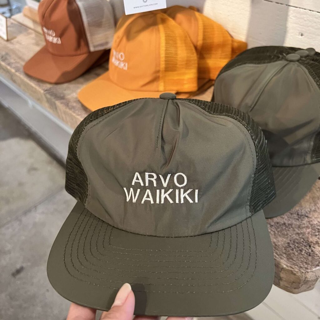 Arvoワイキキのキャップ