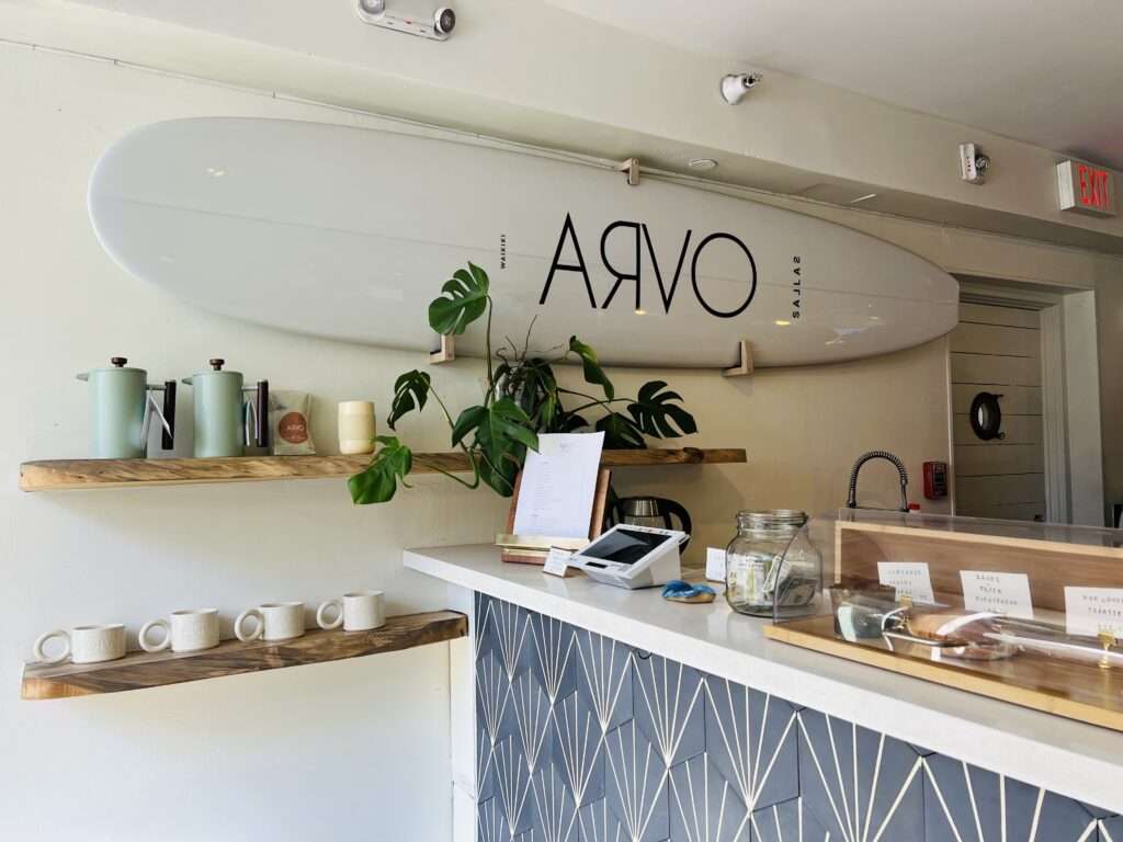 Arvoワイキキの店内