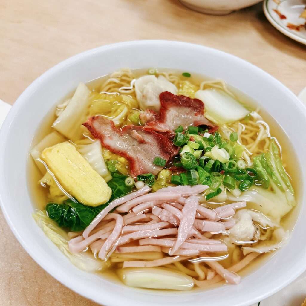 ハワイ・サイミン
